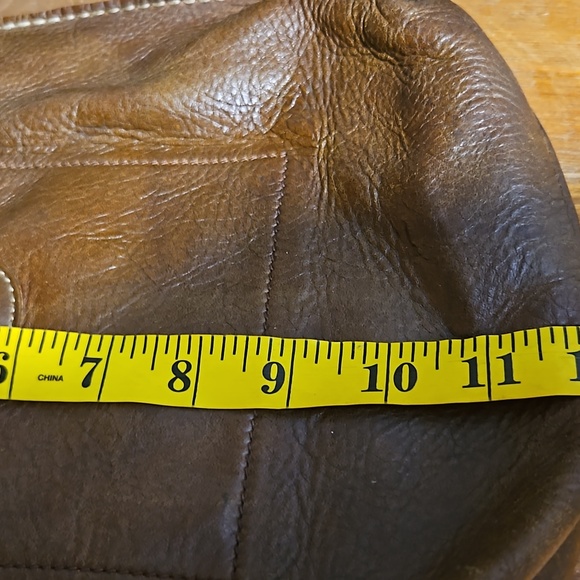 Gorgeous Vintage Roots Bag - Picture 13 of 13